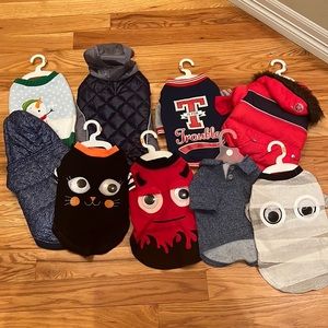 Doggie clothes! Size M